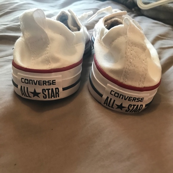 **SOLD** NWOT White Converse size 7.5 - Picture 3 of 5